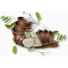 落在篮子上的小鸟