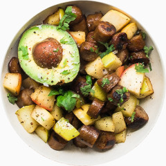 一盘苹果土豆牛油果香肠沙拉