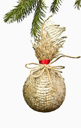 麻袋装着的圣诞礼物