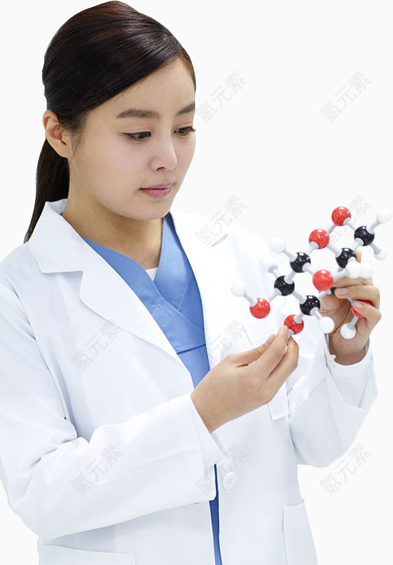护士手拿DNA模型