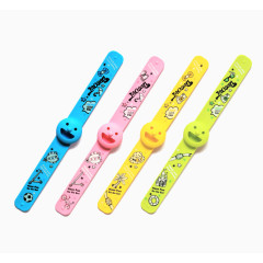 多色宝宝防蚊手环素材