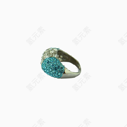 宝蓝色钻石戒指