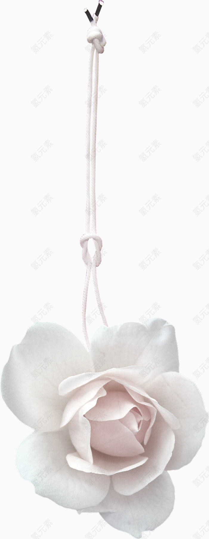 白色绳子打结装饰图案