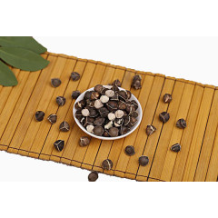 竹简上的辣木籽