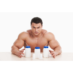 身体壮硕的健身男士