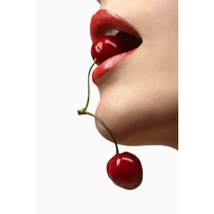 含着樱桃的美女