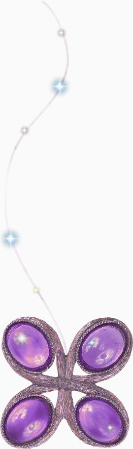 吊着的紫色水晶蝴蝶