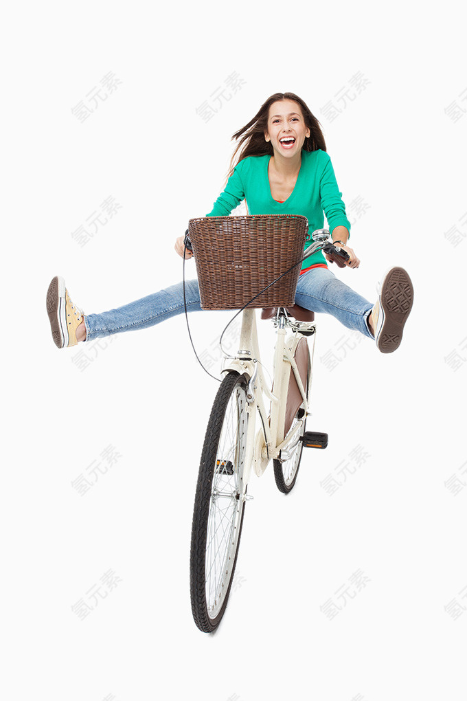骑自行车的女性