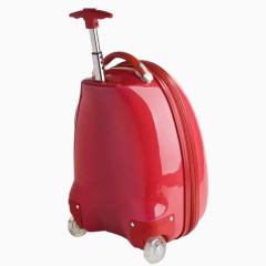 小孩行李箱后面