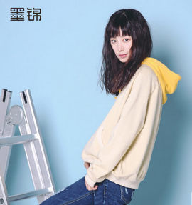拼接撞色连帽套头卫衣