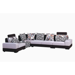 整齐干净低调沙发