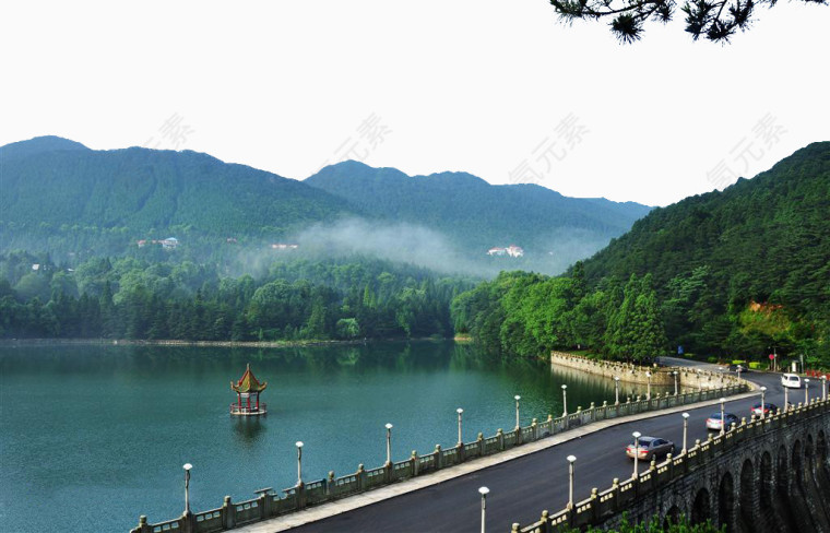 庐山芦林湖风