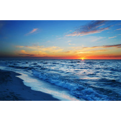 夕阳下的海边