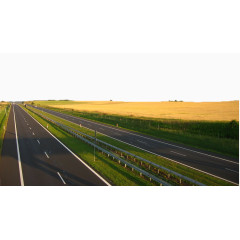 两条倾斜角度的高速公路