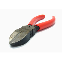 红色金属尖嘴钳