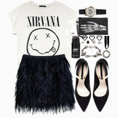 休闲白T恤简约搭配