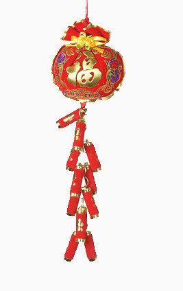 贴着福字的灯笼