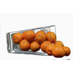 玻璃杯中的橘子