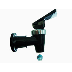 黑色水龙头滴水