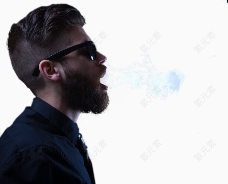 禁止吸烟吐烟雾的外国人呼吁禁烟