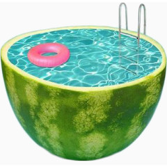 合成西瓜里的游泳池