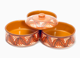 彩绘图案的带杯盖的浅缸子