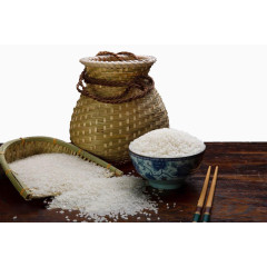 簸箕里的大米
