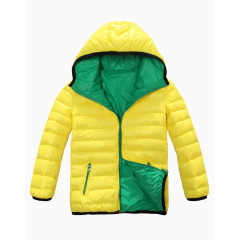 黄色羽绒服