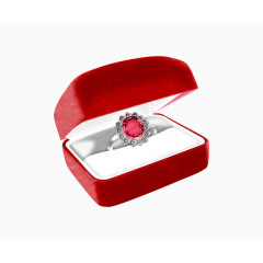 红色宝石戒指