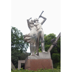 吹着号角敬礼的少先队员雕像