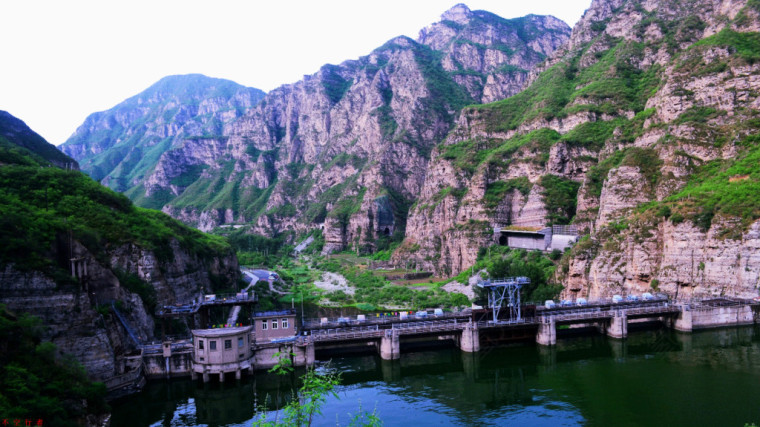 门头沟珍珠湖风景图