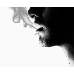 禁止吸烟 吐烟雾的外国人 吸毒