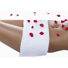 浴巾包裹着私密部位