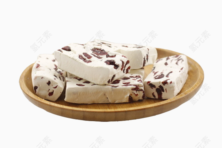 一盘蔓越莓牛轧糖