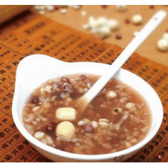 八宝粥红豆薏米莲子粥