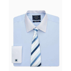 叠好的衬衫衣服