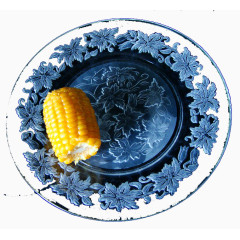 青花瓷盘里的玉米