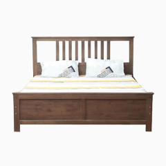 木质大床整洁素材