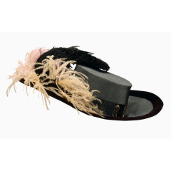 五颜六色的羽毛帽子