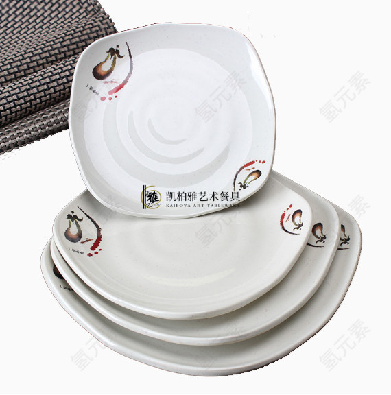 厨房用品盘子和桌布