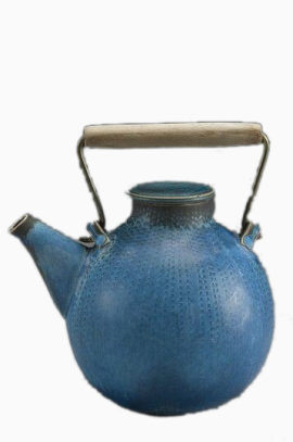 蓝色瓷器茶壶